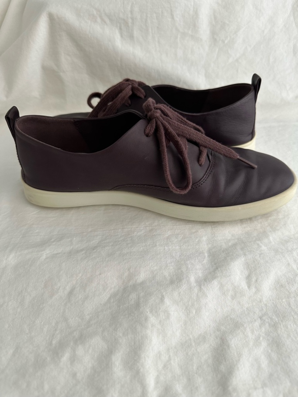Ecco Burgundy Plum Oxblood Leather Comfort Lace-Up Oxfords Walking Shoes Size 9